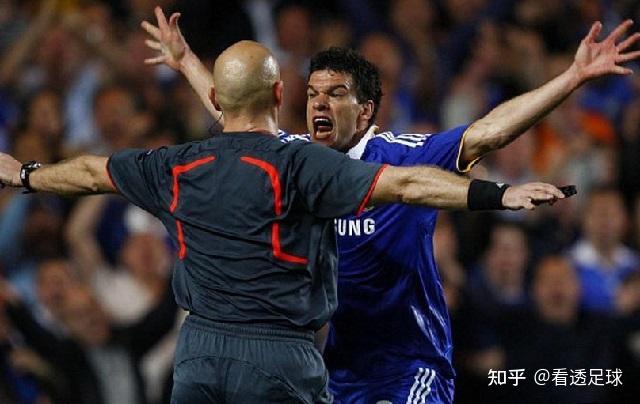 巴黎圣日耳曼遭遇争议判罚，裁判组回应：执法公正，法律解决查看大家朋友.的简单介绍-AYX SPORTS